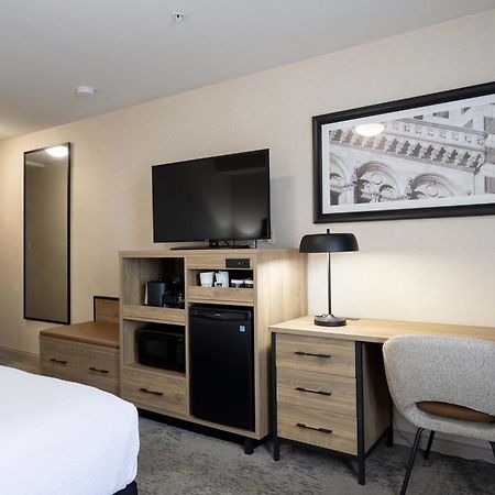 Sandman Hotel & Suites Winnipeg Airport Extérieur photo
