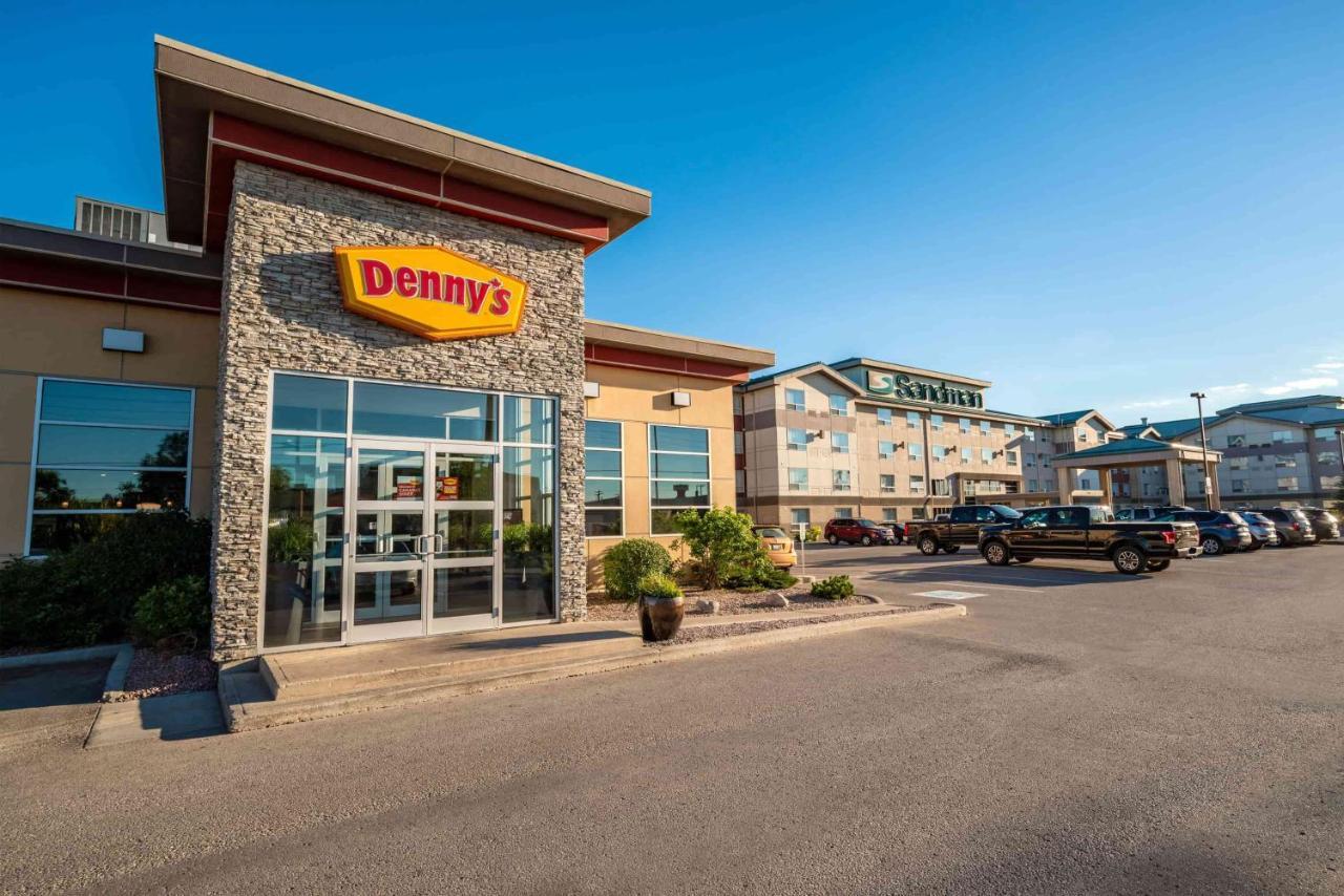 Sandman Hotel & Suites Winnipeg Airport Extérieur photo