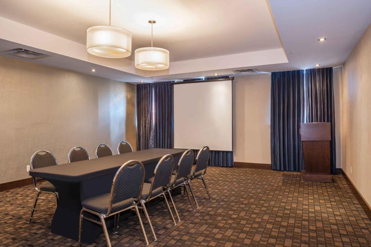 Sandman Hotel & Suites Winnipeg Airport Extérieur photo