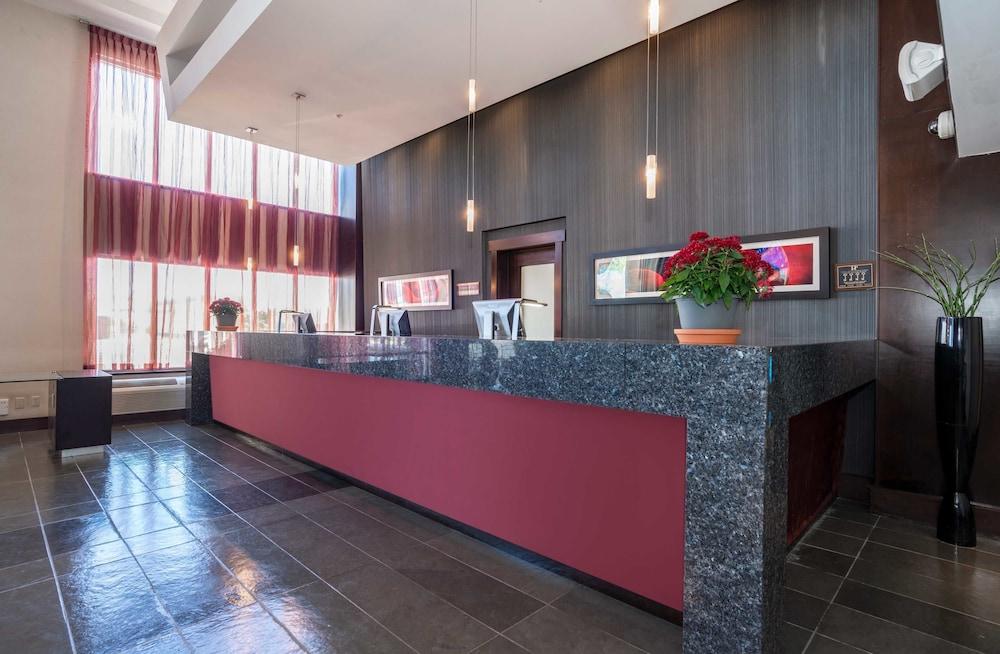 Sandman Hotel & Suites Winnipeg Airport Extérieur photo