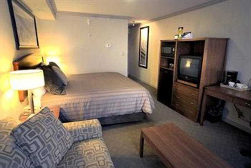 Sandman Hotel & Suites Winnipeg Airport Extérieur photo